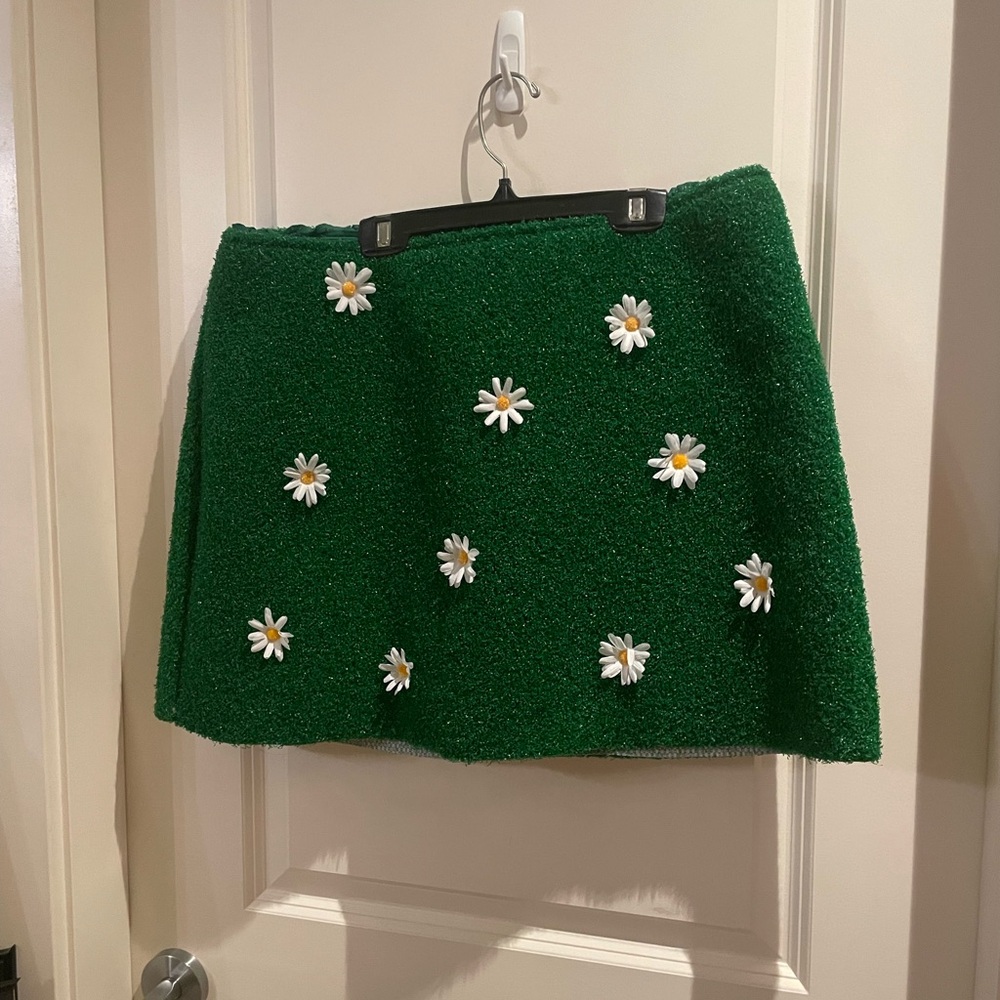 Delia’s Dolls Kill Green Grass flower Daisy Skirt - Picture 4 of 9